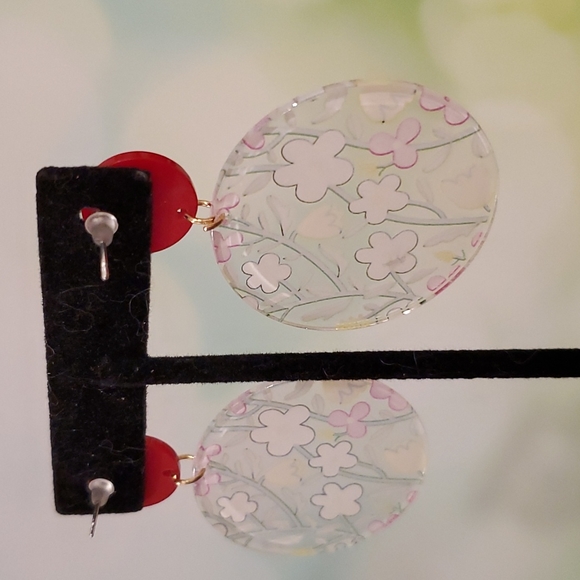 Floral daisy and tulip acrylic pierced 6 colors to choose from Spring Summer - Picture 8 of 13